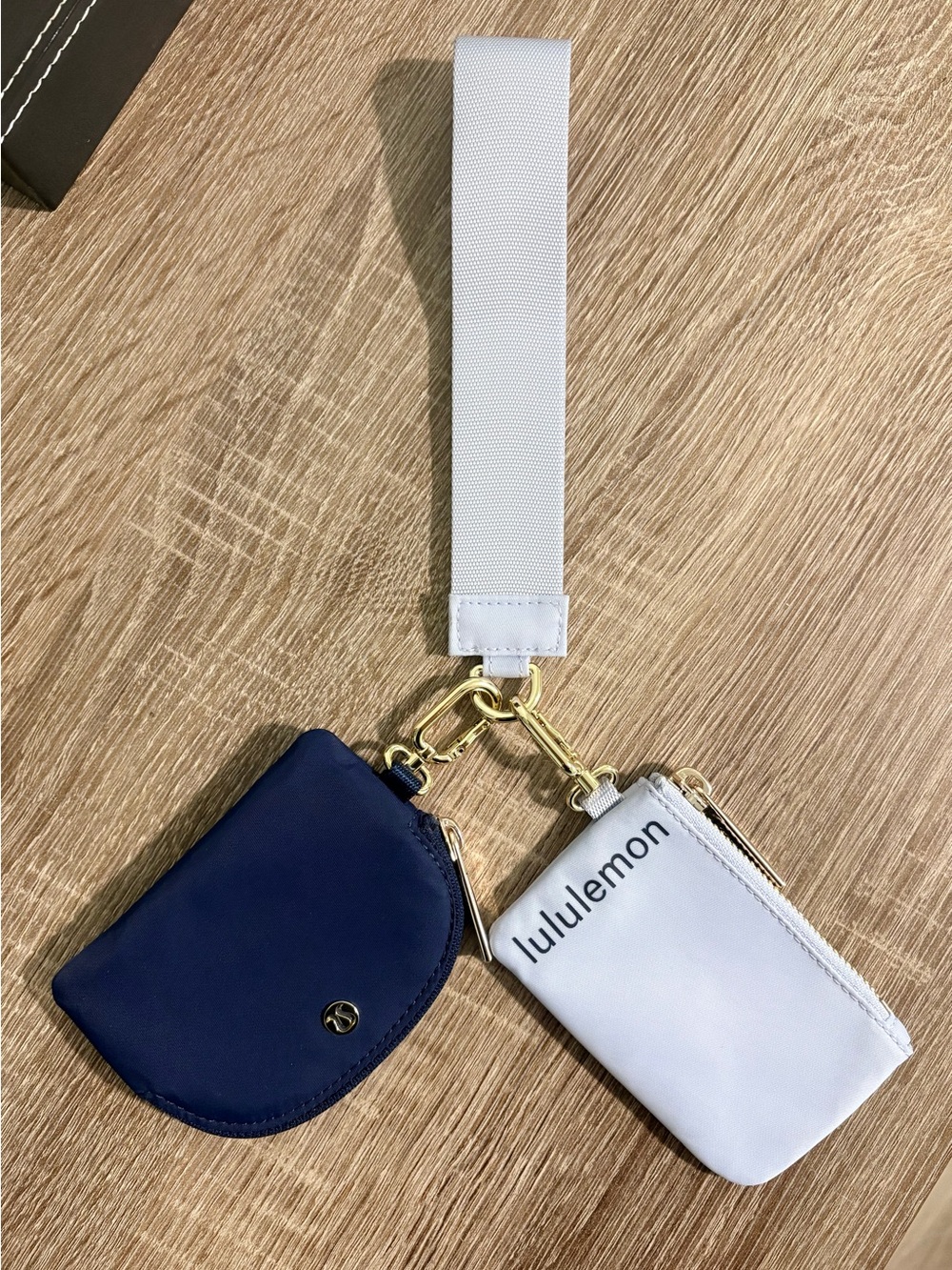 lululemon navy and lilac detachable wristlet card pouches
